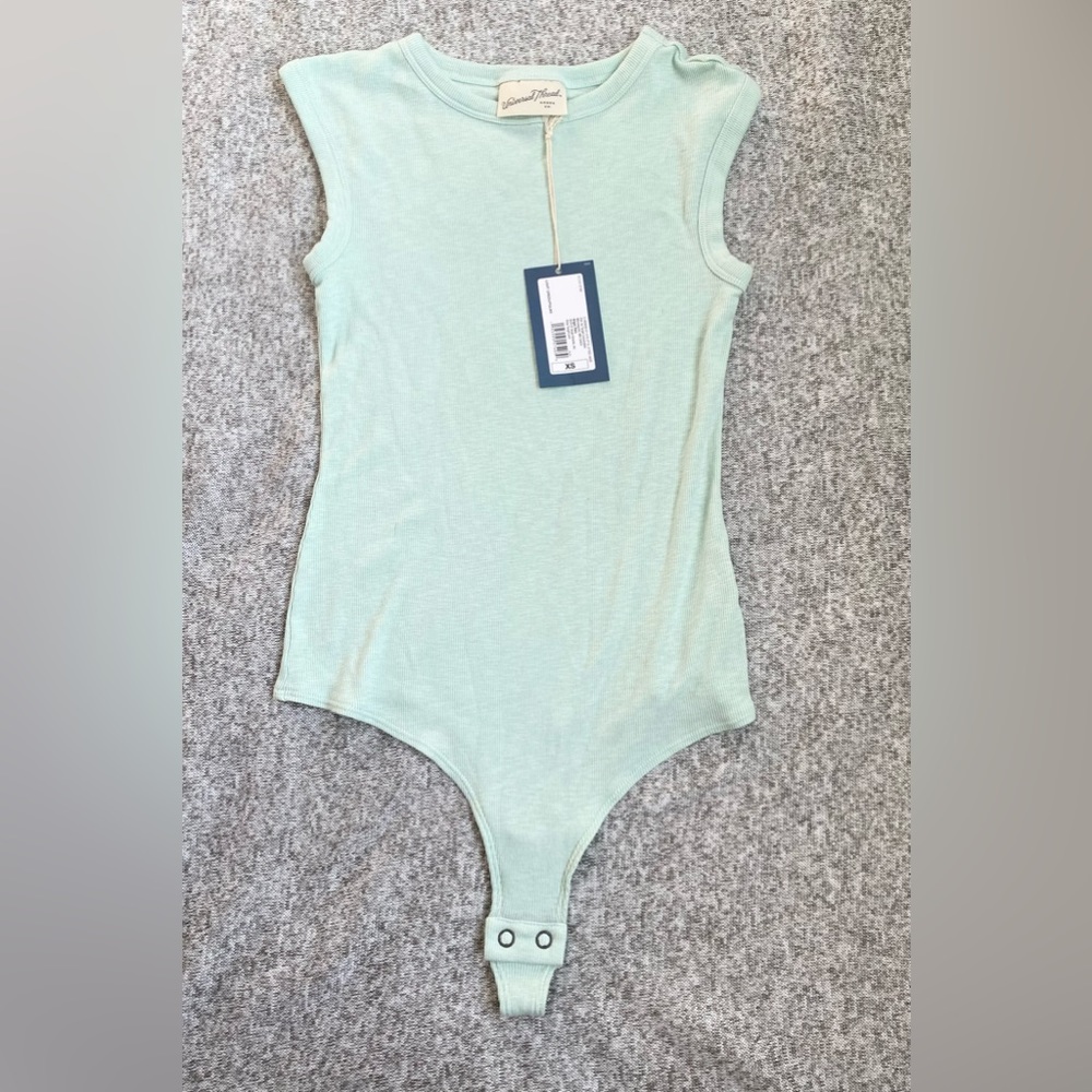 Universal Threads light Mint Green cap sleeve body suite XS NEW